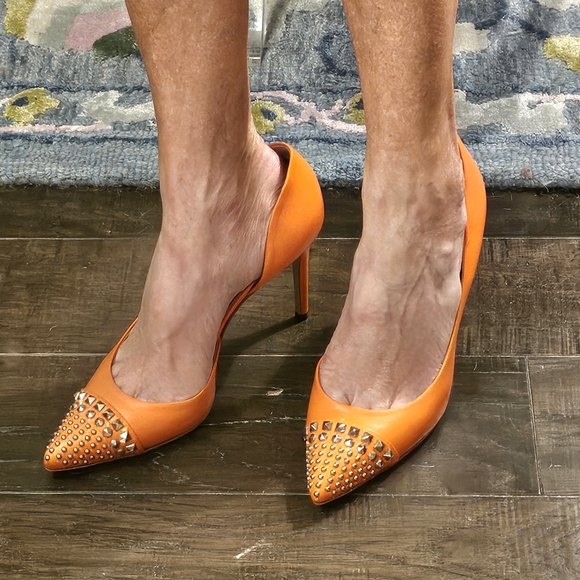 GUCCI Studded D'Orsay Pumps in Orange Leather - Picture 13 of 13